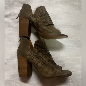 Open toe Booties